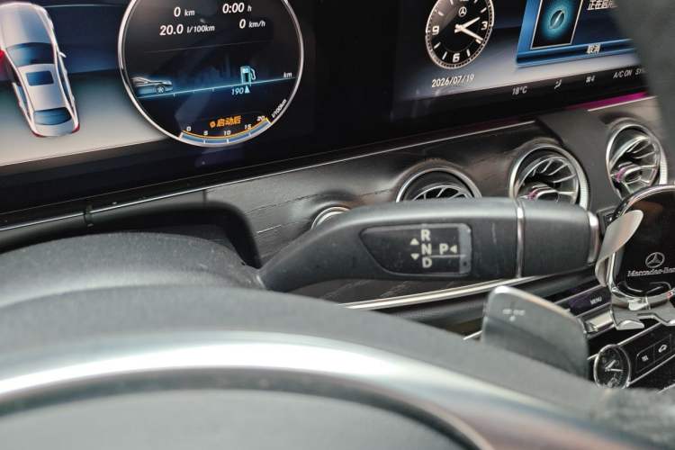 Used Mercedes-Benz E-Class 2017 E 300 L Sport Luxury Edition Gear Lever