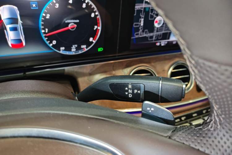 Used Mercedes-Benz E-Class 2017 E 300 L Luxury Model Gear Lever