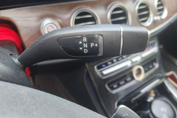 Used Mercedes-Benz E-Class 2017 E 300 L Luxury Model Gear Lever