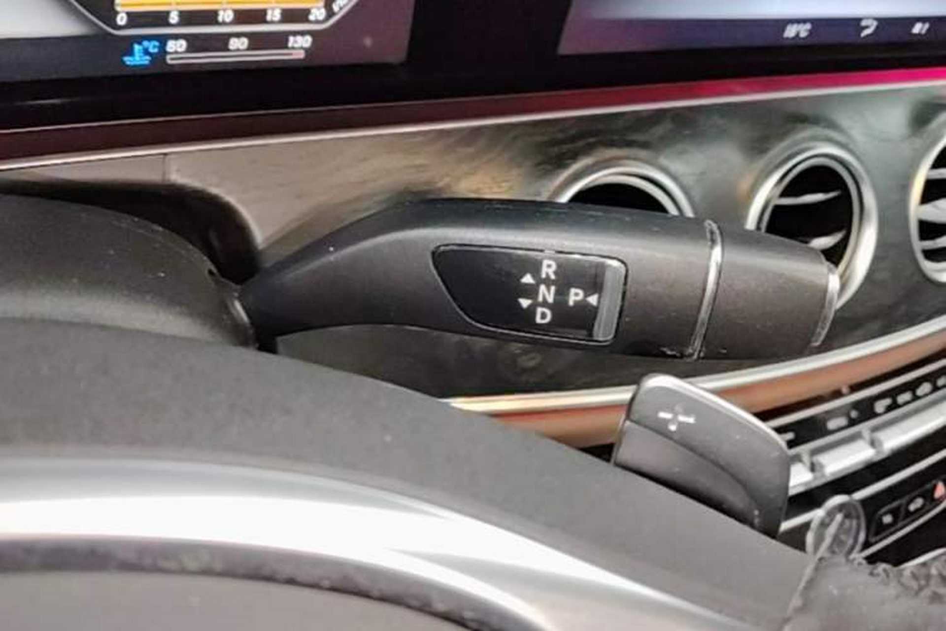 Used Mercedes-Benz E-Class 2017 E 300 L Sport Luxury Edition Gear Lever