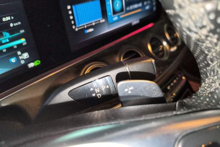 Used Mercedes-Benz E-Class 2017 E 320 L Sport 4MATIC Gear Lever