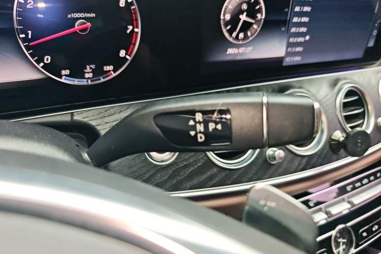 Used Mercedes-Benz E-Class 2017 E 300 L Sport Luxury Edition Gear Lever
