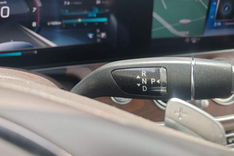 Used Mercedes-Benz E-Class 2017 E 300 L Luxury Model Gear Lever