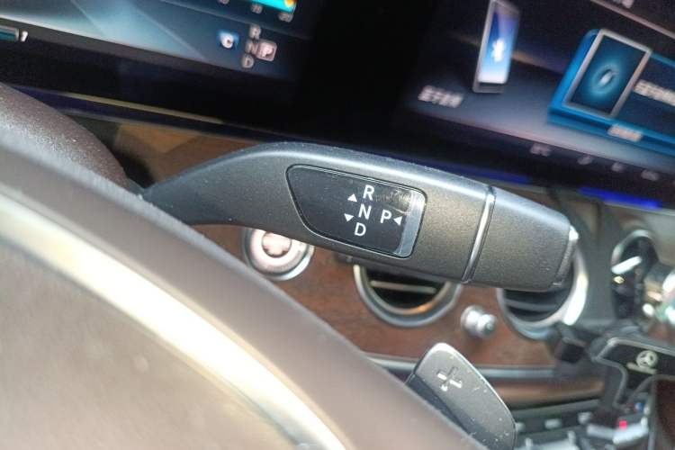 Used Mercedes-Benz E-Class 2017 E 300 L Luxury Model Gear Lever