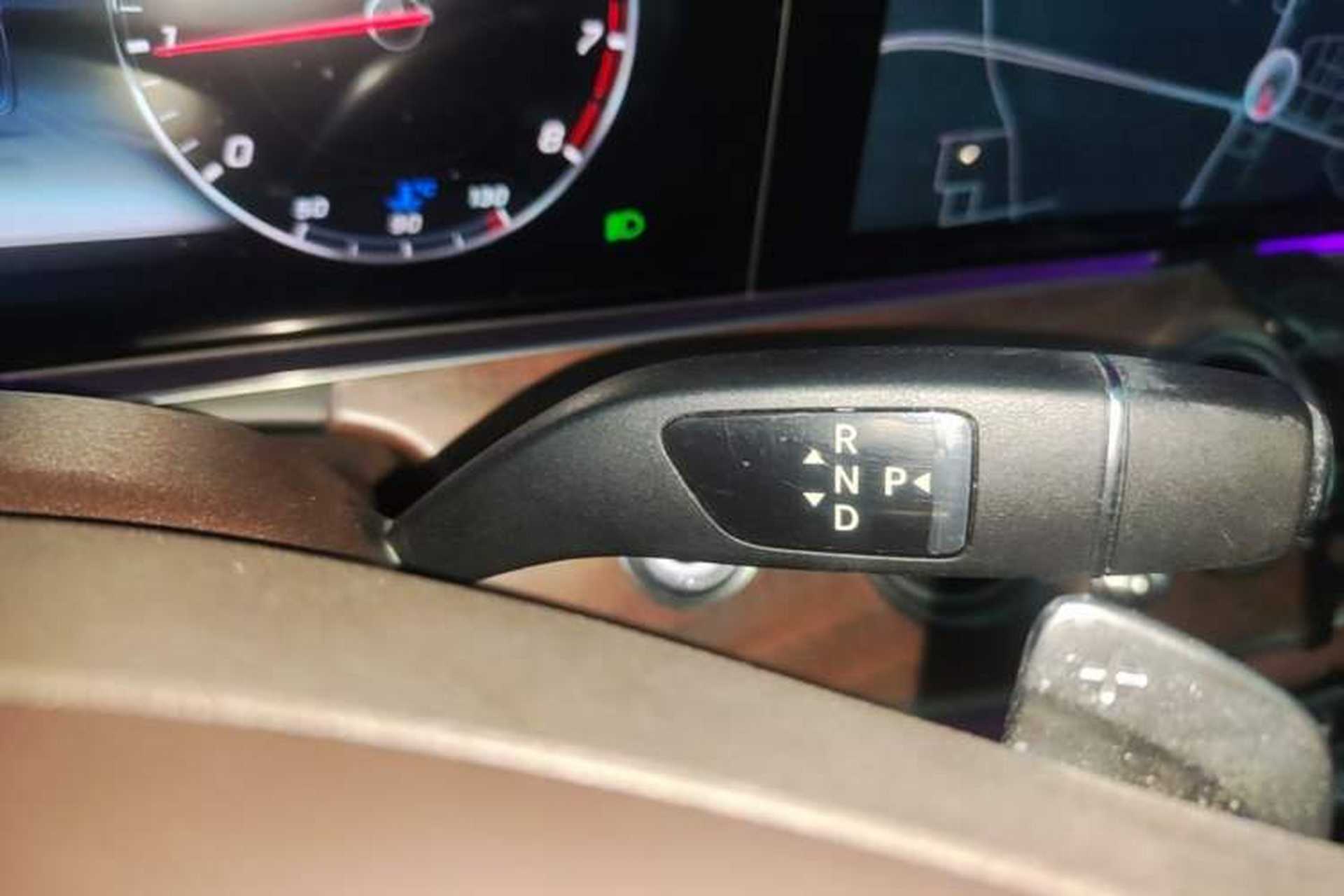 Used Mercedes-Benz E-Class 2017 E 200 L 4MATIC Gear Lever