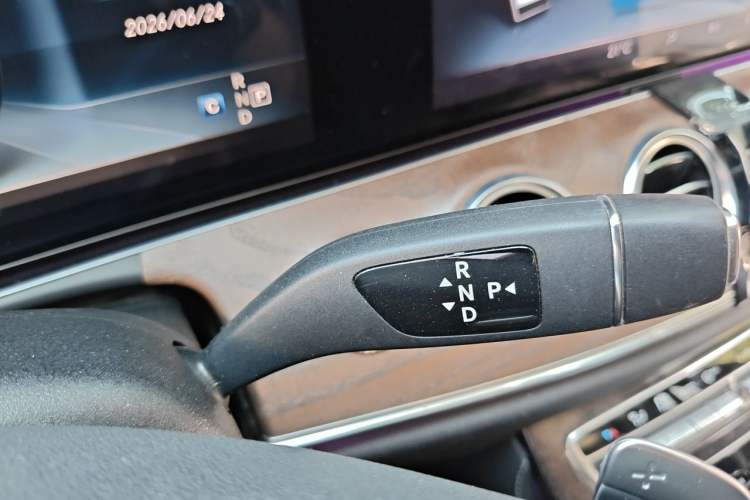 Used Mercedes-Benz E-Class 2017 E 300 L Luxury Model Gear Lever