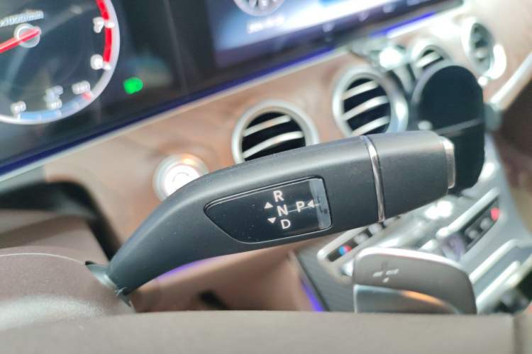 Used Mercedes-Benz E-Class 2017 E 300 L Luxury Model Gear Lever