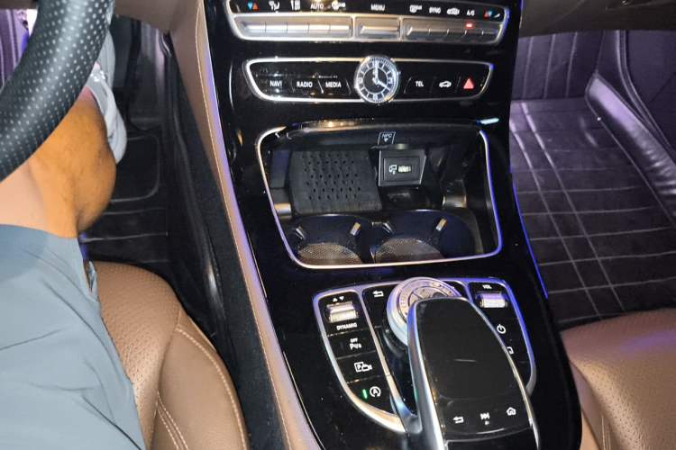 Used Mercedes-Benz E-Class 2017 E 300 L Sport Luxury Edition Gear Lever