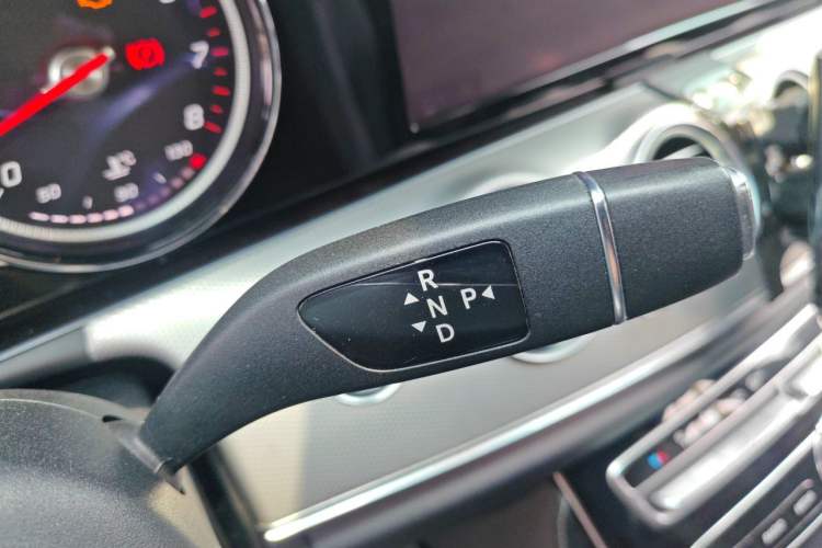 Used Mercedes-Benz E-Class 2017 E 200 Sport 4MATIC Gear Lever
