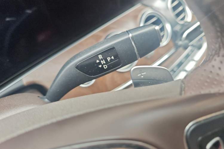 Used Mercedes-Benz E-Class 2017 E 300 L Luxury Model Gear Lever