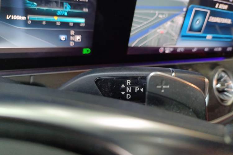 Used Mercedes-Benz E-Class 2017 E 200 Coupe Gear Lever