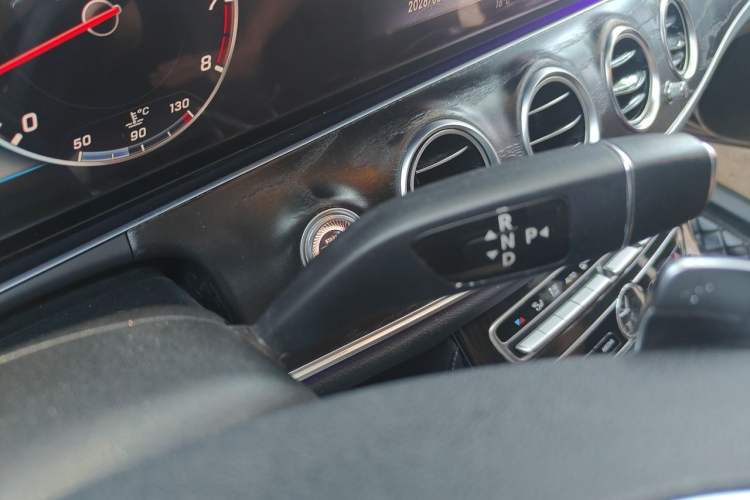 Used Mercedes-Benz E-Class 2017 E 200 Sport Gear Lever