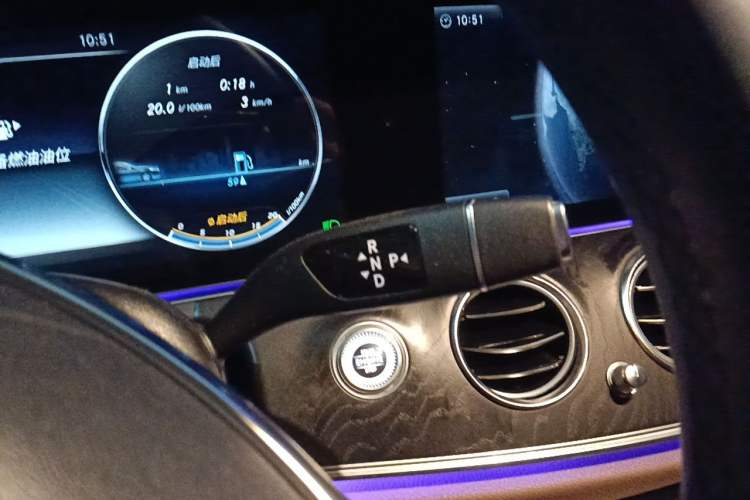 Used Mercedes-Benz E-Class 2017 E 320 L Sport 4MATIC Gear Lever