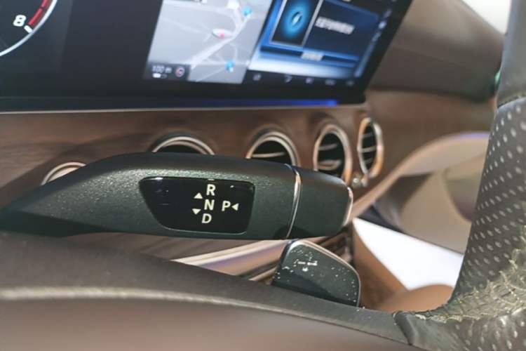 Used Mercedes-Benz E-Class 2017 E 300 L Luxury Model Gear Lever