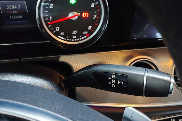 Used Mercedes-Benz E-Class 2017 E 300 Sport Edition Gear Lever