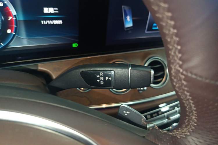 Used Mercedes-Benz E-Class 2017 E 300 L Luxury Model Gear Lever