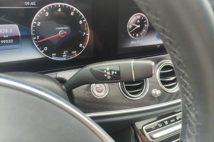 Used Mercedes-Benz E-Class 2017 E 300 L Sport Luxury Edition Gear Lever