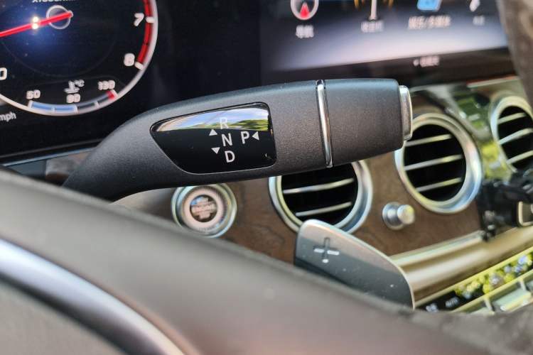 Used Mercedes-Benz E-Class 2017 E 300 L Luxury Model Gear Lever