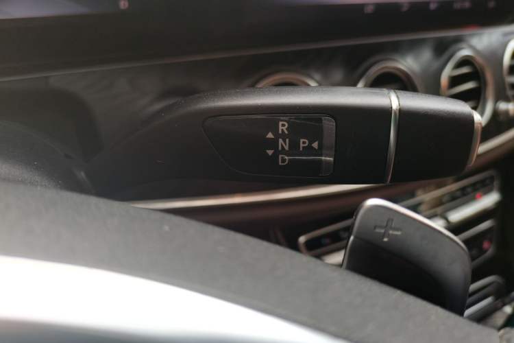 Used Mercedes-Benz E-Class 2017 E 300 L Sport Luxury Edition Gear Lever