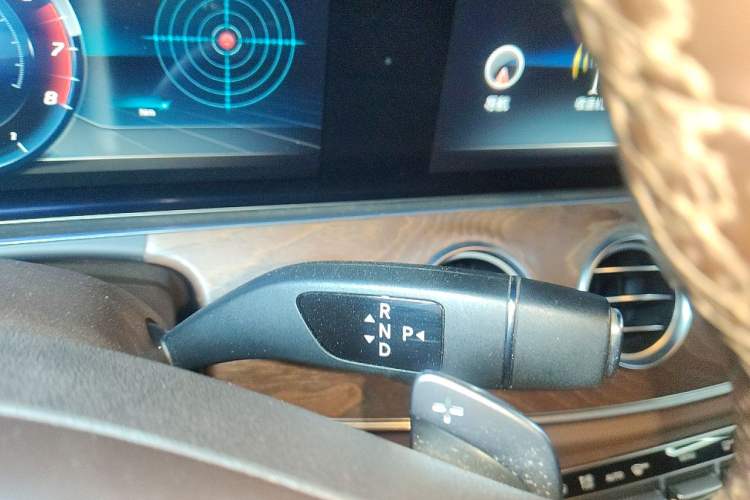 Used Mercedes-Benz E-Class 2017 E 300 L Luxury Model Gear Lever