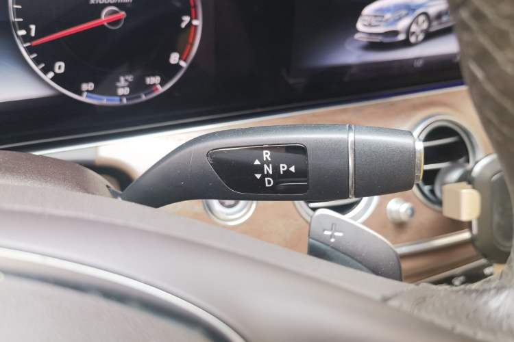 Used Mercedes-Benz E-Class 2017 E 300 L Luxury Model Gear Lever