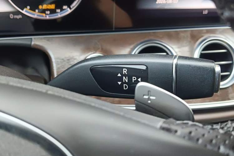 Used Mercedes-Benz E-Class 2017 E 300 L Luxury Model Gear Lever