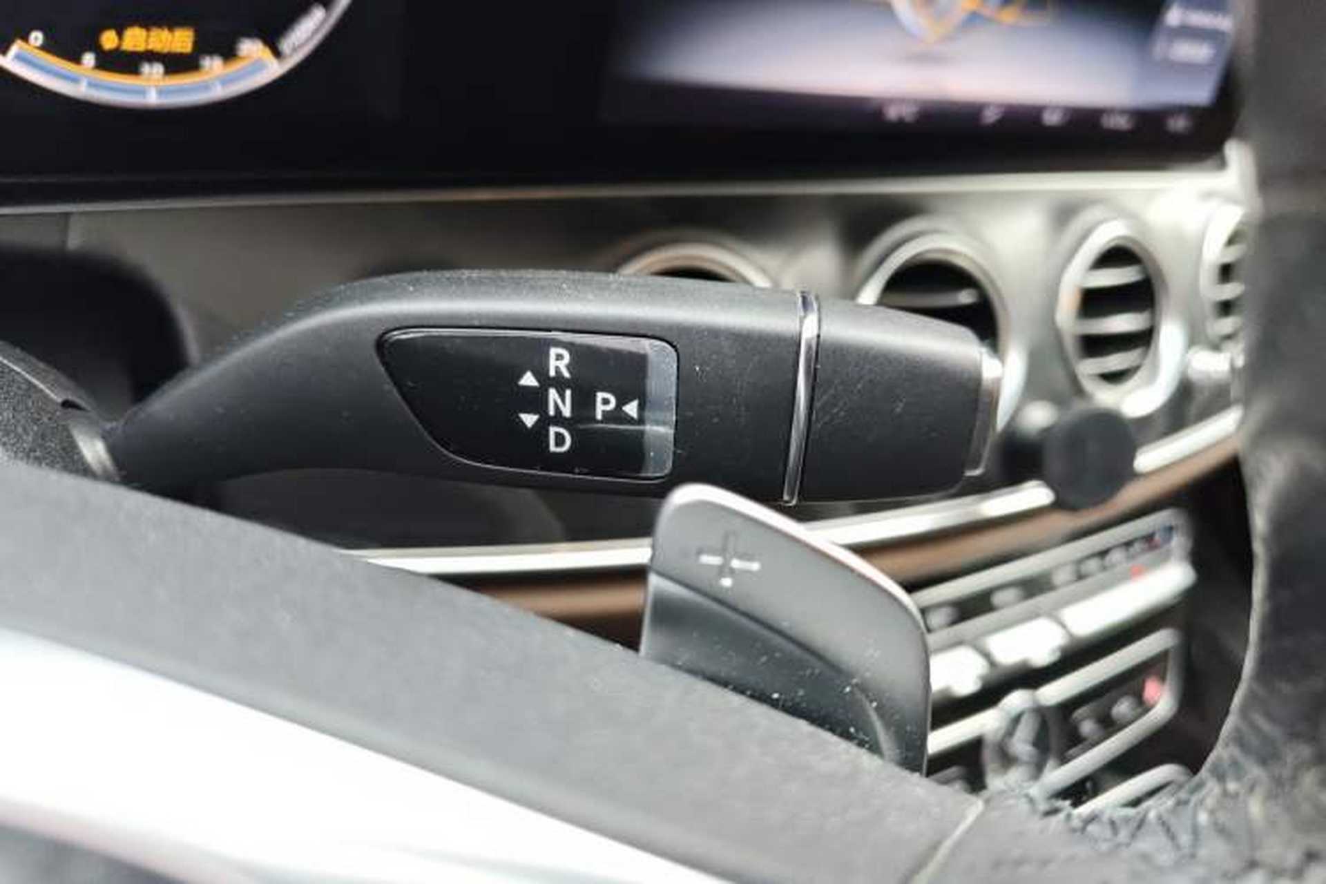 Used Mercedes-Benz E-Class 2017 E 300 L Sport Luxury Edition Gear Lever