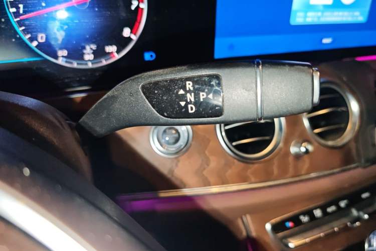 Used Mercedes-Benz E-Class 2017 E 300 L Luxury Model Gear Lever