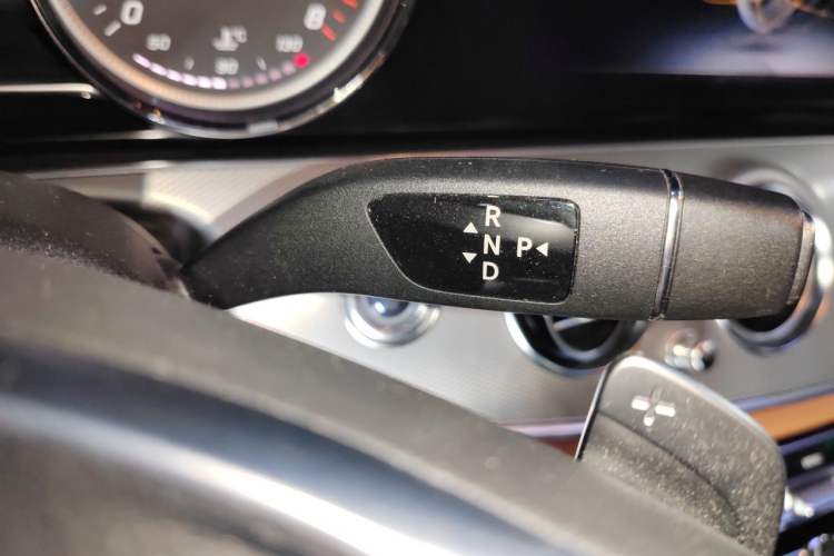 Used Mercedes-Benz E-Class 2017 E 200 Sport Gear Lever