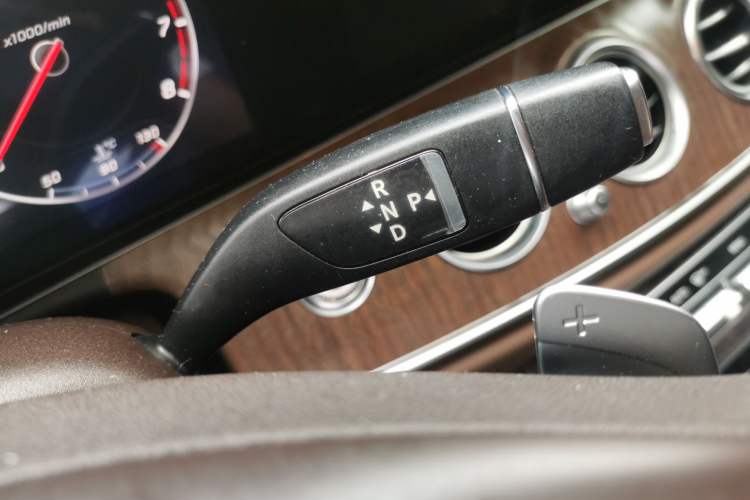 Used Mercedes-Benz E-Class 2017 E 300 L Luxury Model Gear Lever