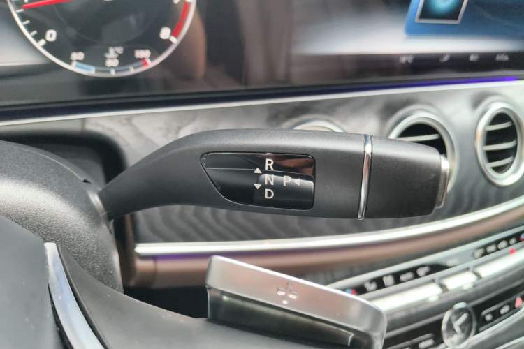 Used Mercedes-Benz E-Class 2017 E 300 L Sport Luxury Edition Gear Lever