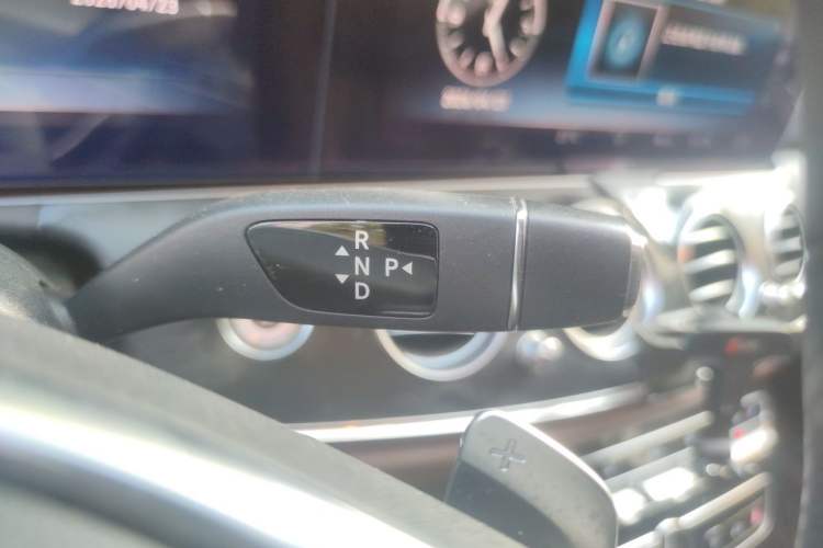 Used Mercedes-Benz E-Class 2017 E 300 L Sport Luxury Edition Gear Lever