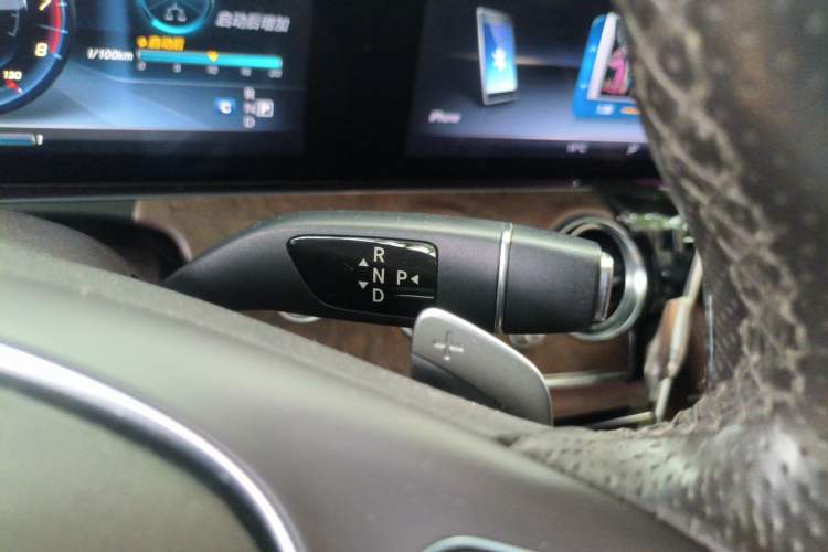 Used Mercedes-Benz E-Class 2017 E 300 L Luxury Model Gear Lever