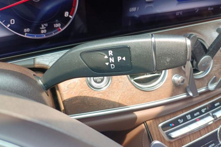 Used Mercedes-Benz E-Class 2017 E 300 L Luxury Model Gear Lever