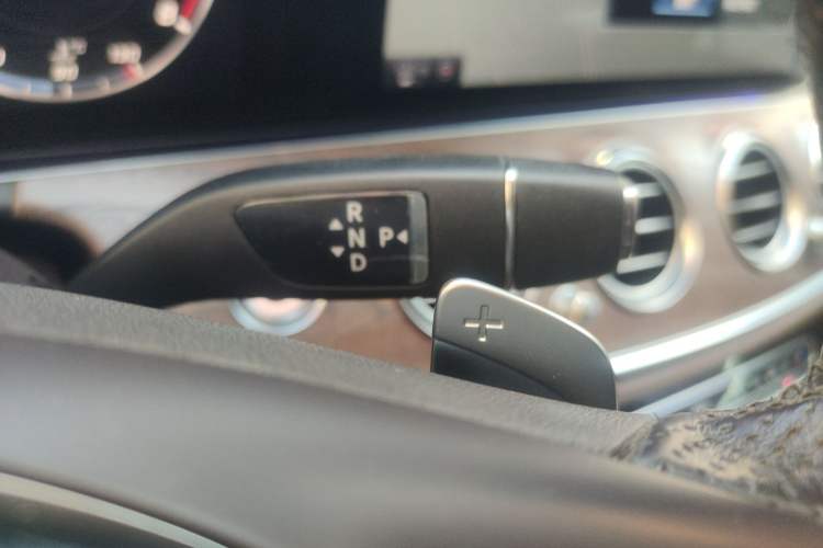 Used Mercedes-Benz E-Class 2017 E 300 L Luxury Model Gear Lever
