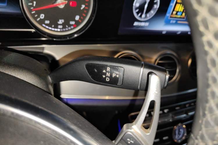 Used Mercedes-Benz E-Class 2017 E 300 Sport Edition Gear Lever