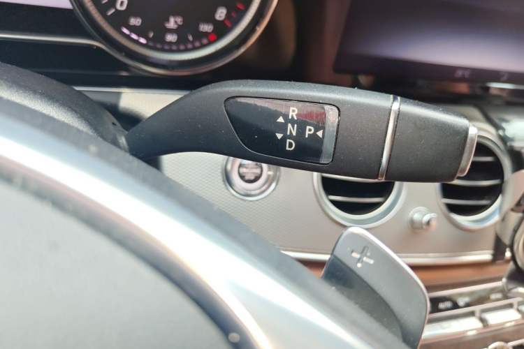 Used Mercedes-Benz E-Class 2017 E 200 Sport Gear Lever