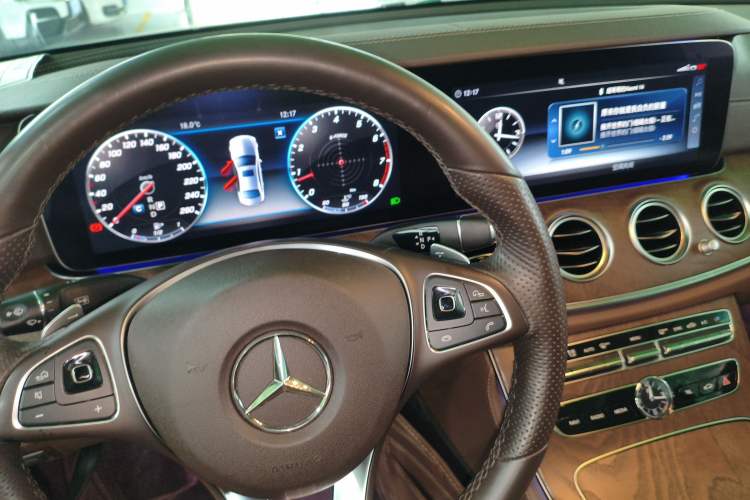 Used Mercedes-Benz E-Class 2017 E 300 L Luxury Model Gear Lever