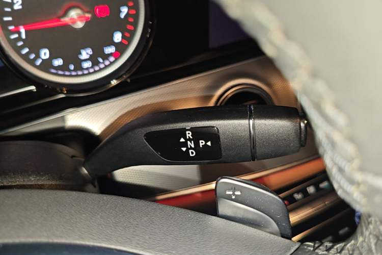 Used Mercedes-Benz E-Class 2017 E 200 Sport Gear Lever