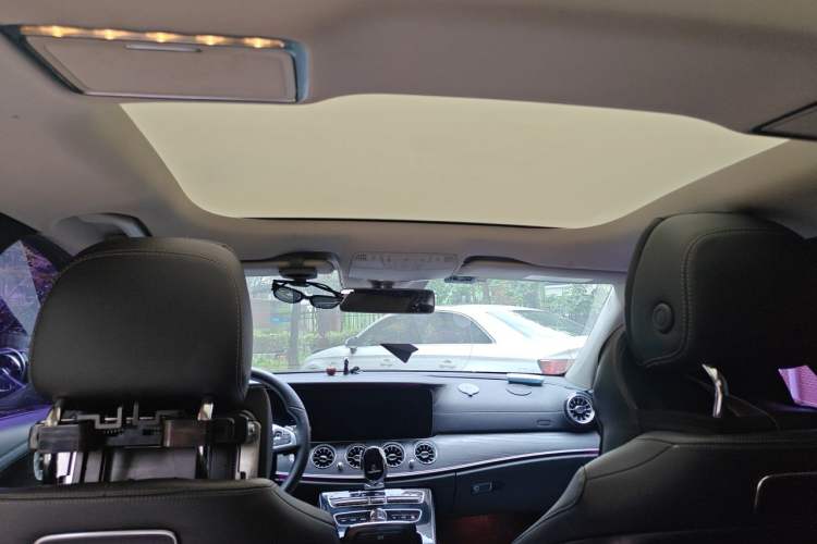 Used Mercedes-Benz E-Class 2017 E 300 L Sport Luxury Edition Headliner