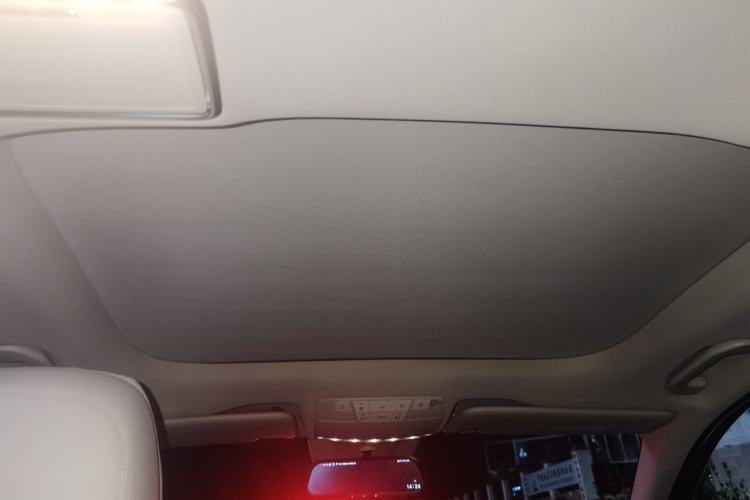 Used Mercedes-Benz E-Class 2017 E 300 L Sport Luxury Edition Headliner