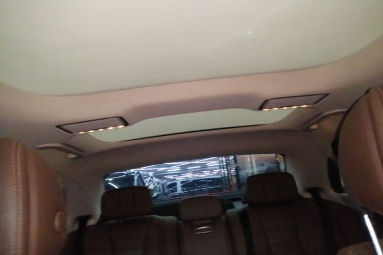 Used Mercedes-Benz E-Class 2017 E 300 L Sport Luxury Edition Headliner