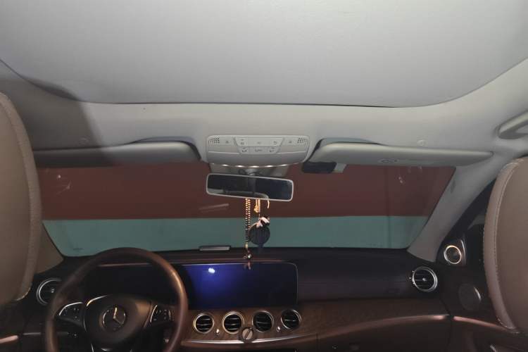 Used Mercedes-Benz E-Class 2017 E 320 L 4MATIC Headliner