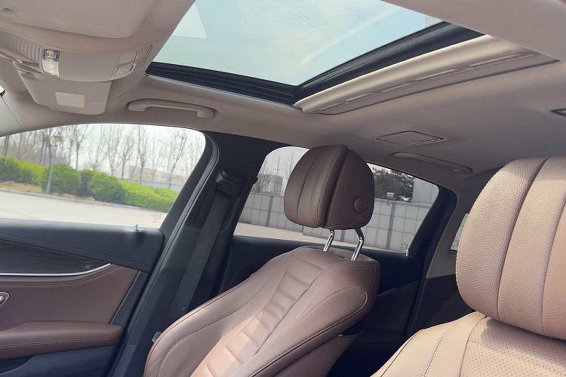 Used Mercedes-Benz E-Class 2017 E 200 L Sport 4MATIC Headliner