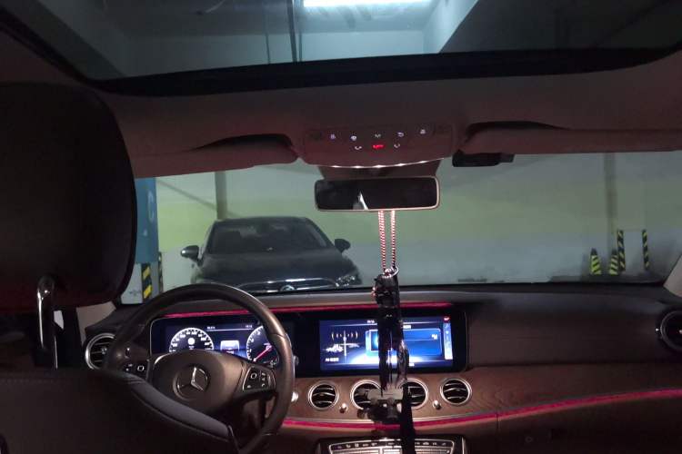 Used Mercedes-Benz E-Class 2017 E 300 L Luxury Model Headliner