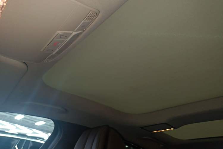 Used Mercedes-Benz E-Class 2017 E 300 L Luxury Model Headliner