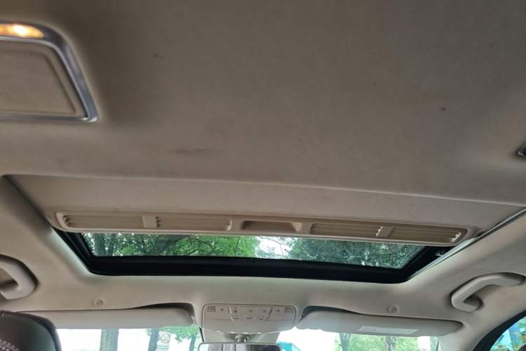 Used Mercedes-Benz E-Class 2017 E 200 L Sport 4MATIC Headliner