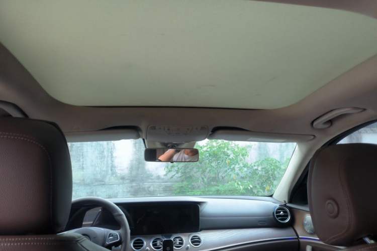 Used Mercedes-Benz E-Class 2017 E 200 L 4MATIC Headliner
