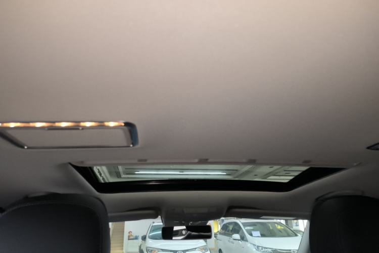 Used Mercedes-Benz E-Class 2017 E 300 L Sporty and Stylish Model Headliner