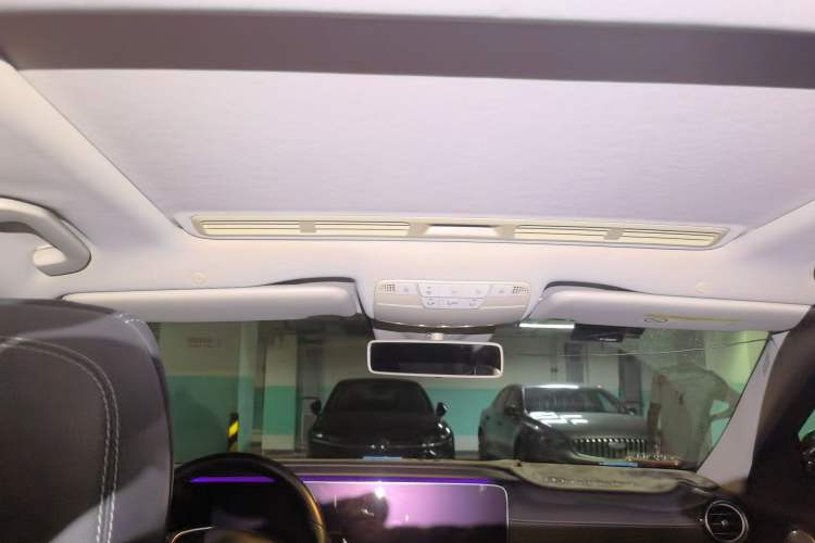 Used Mercedes-Benz E-Class 2017 E 200 L Sport 4MATIC Headliner